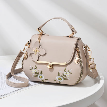 Bag women  new Internet celebrity fashion versatile embroidered shoulder messenger handbag casual trend small square bag