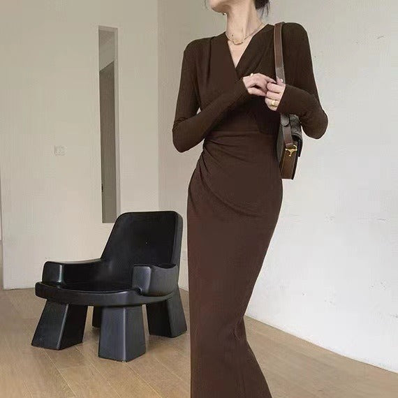 2025 Brown long-sleeved knitted dress women's popular spring new slim-fitting and thin bottom hip-wrapped skirt