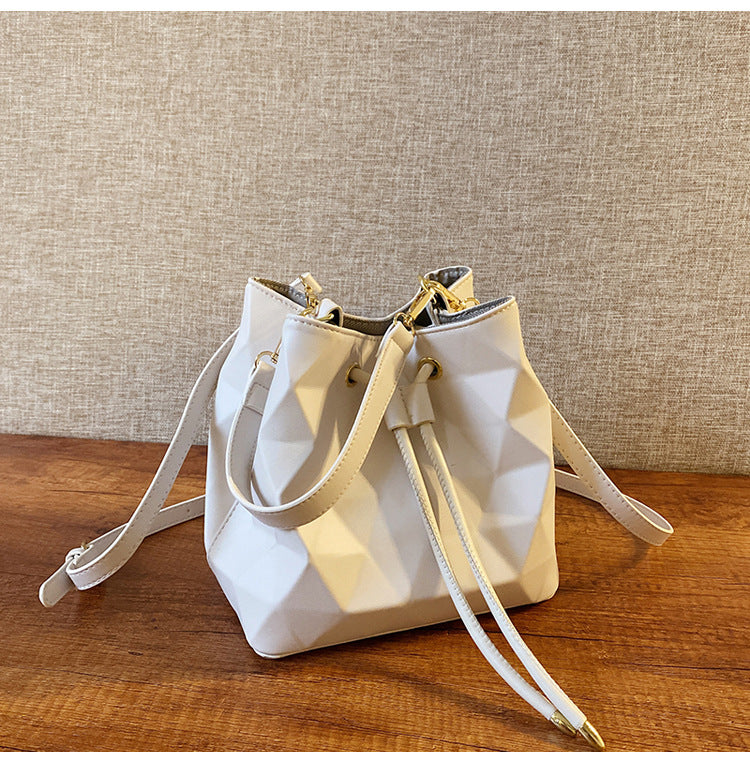 XAKXX 2025 Bucket bag  new Korean version l pleated casual handbag Internet celebrity popular Popular style women, shoulder messenger bag