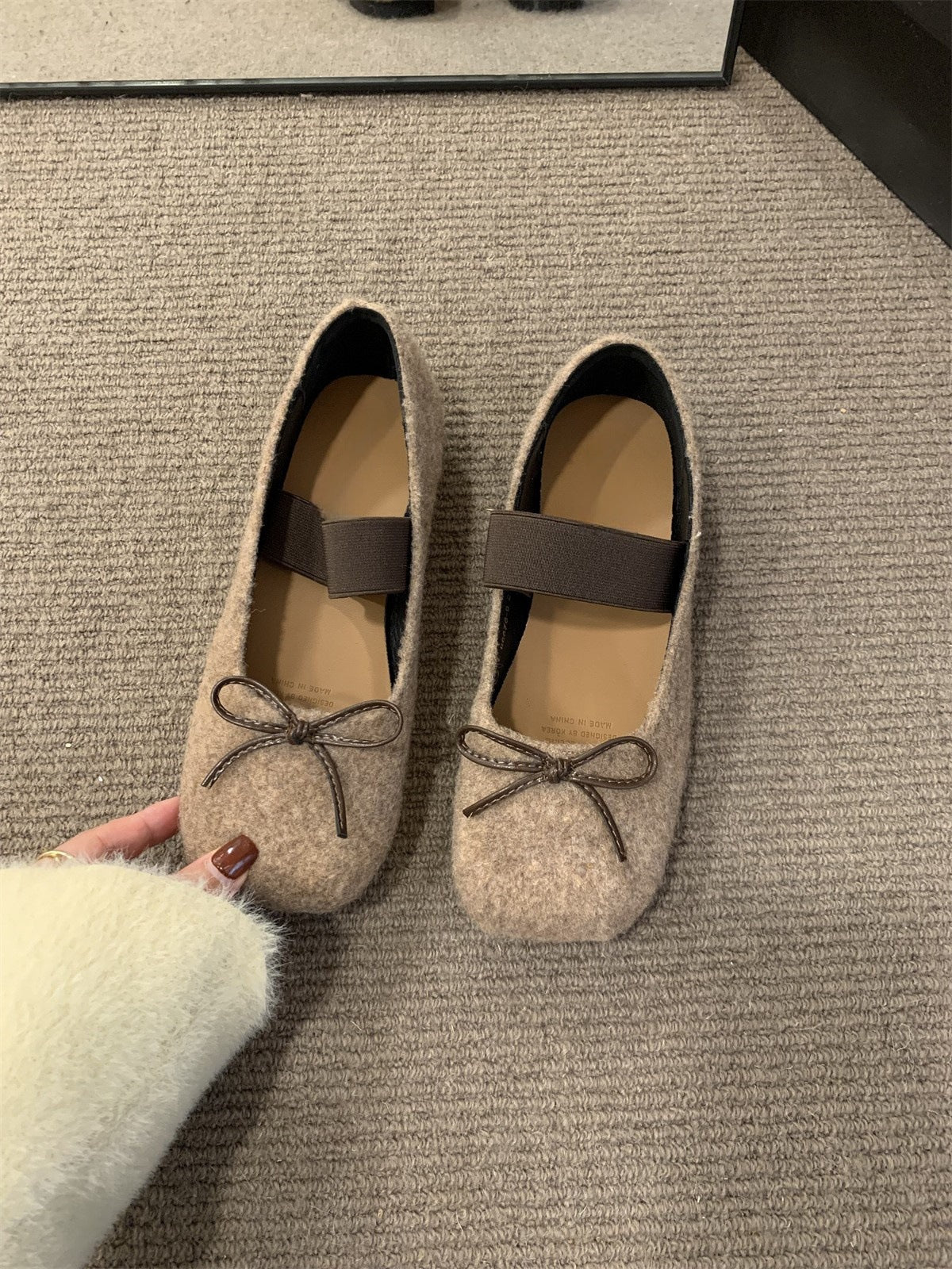 2025 Flat-bottomed  square head single shoes women's shoes popular new spring and autumn bow word with retro suede commuter shoes