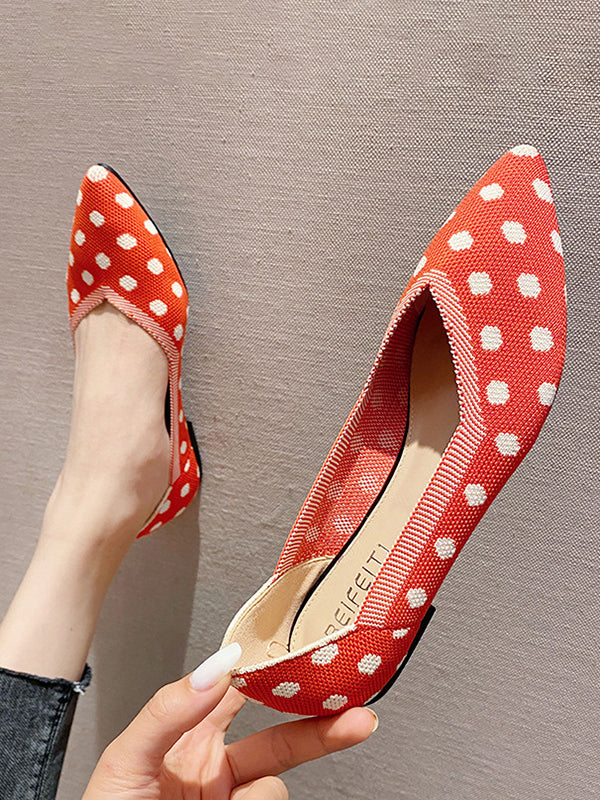 xakxx Contrast Color Pointed-Toe Polka-Dot V-Cut Low Heels Flat Shoes