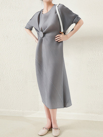xakxx Stylish Irregularity Loose Pleated Solid Color Round-Neck Midi Dresses