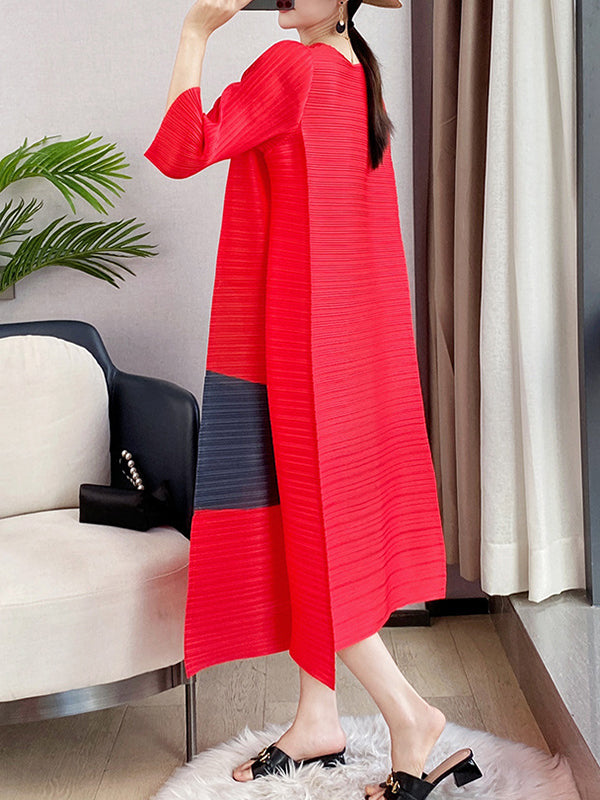 xakxx Loose Three-Quarter Sleeves Contrast Color Pleated Printed Round-Neck Midi Dresses