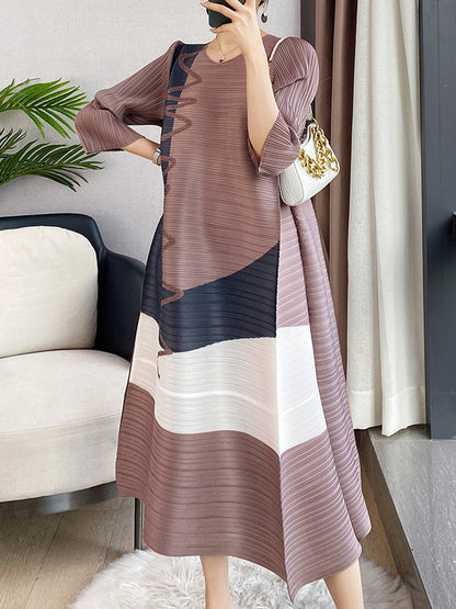 xakxx Loose Three-Quarter Sleeves Contrast Color Pleated Printed Round-Neck Midi Dresses