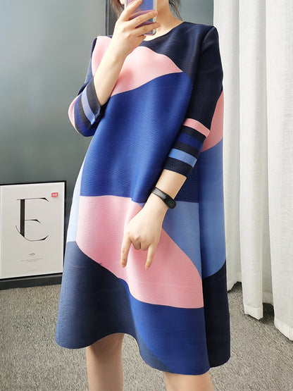 xakxx Loose Three-Quarter Sleeves Color-Block Contrast Color Pleated Round-Neck Mini Dresses