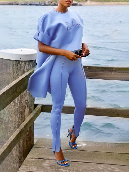xakxx High-Low Letter Print Round-Neck Top + Split-Side Skinny Legging Two Pieces Set