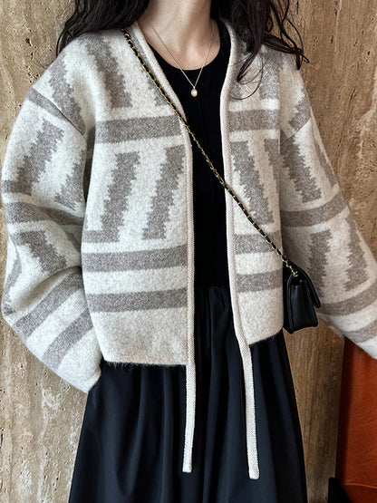 xakxx Long Sleeves Loose Contrast Color Printed Collarless Cardigan Tops