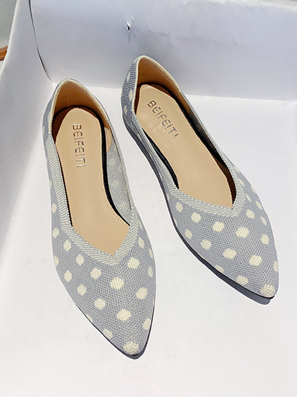 xakxx Contrast Color Pointed-Toe Polka-Dot V-Cut Low Heels Flat Shoes