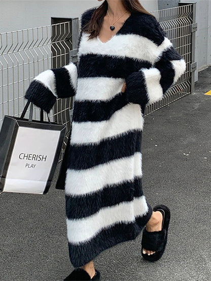 xakxx Long Sleeves Loose Striped V-Neck Knit Dresses Midi Dresses