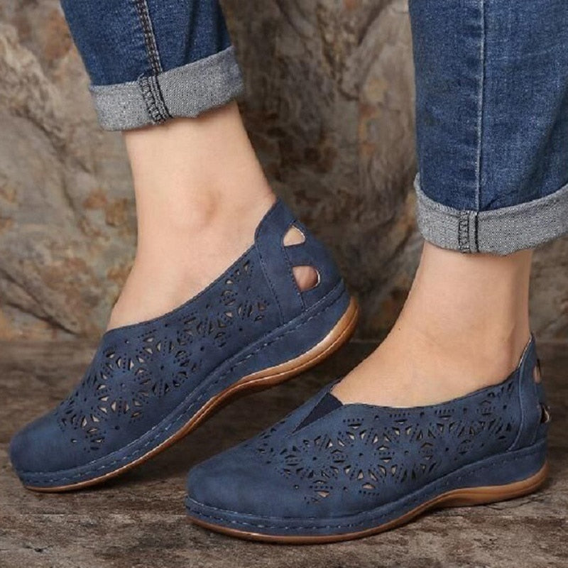 xakxx New Woman Leather Vintage Sandals Female Hollow Out Wedges Platform Shoes Plus Size Women Summer Slip On Retro Moccasins Sandals