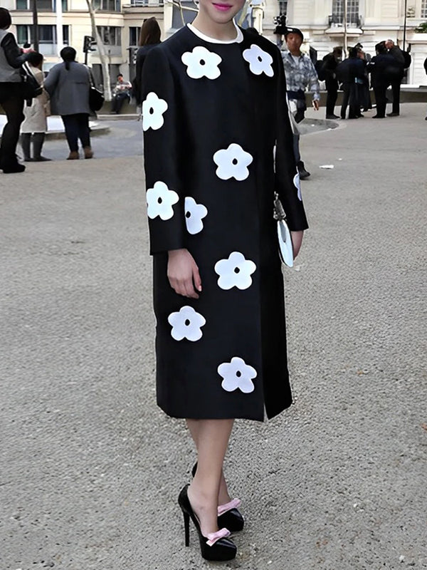 xakxx Long Sleeves Loose Contrast Color Flower Print Round-Neck Outerwear Woolen Coat