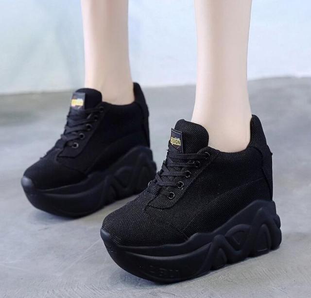 xakxx White Trendy Shoes Women High Top Sneakers Women Platform Ankle Boots Basket Femme Chaussures Femmes Height Increase Shoes